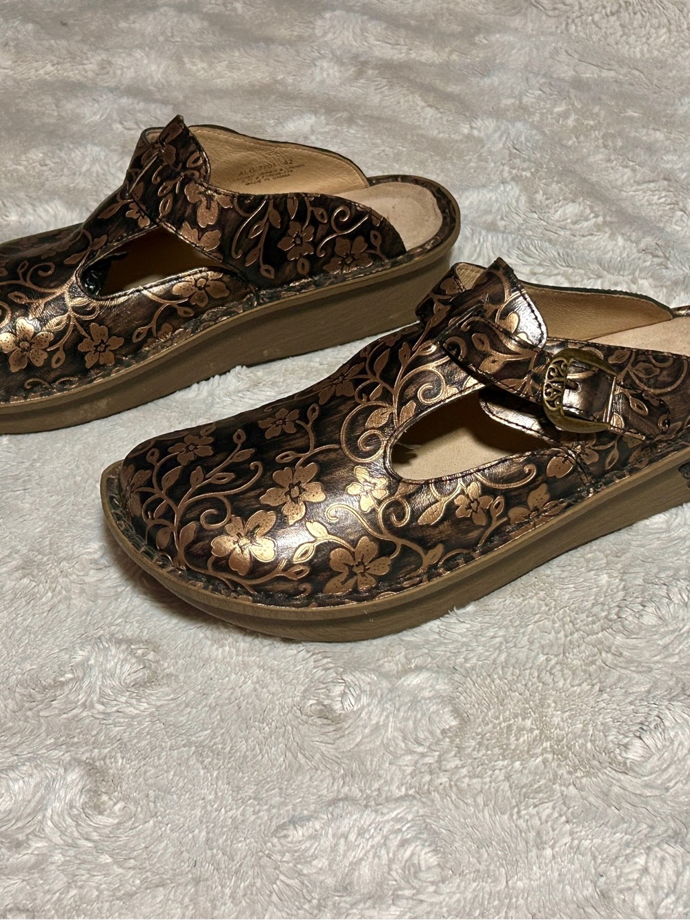 Allegri Gold and Black Floral Slip-On Mules